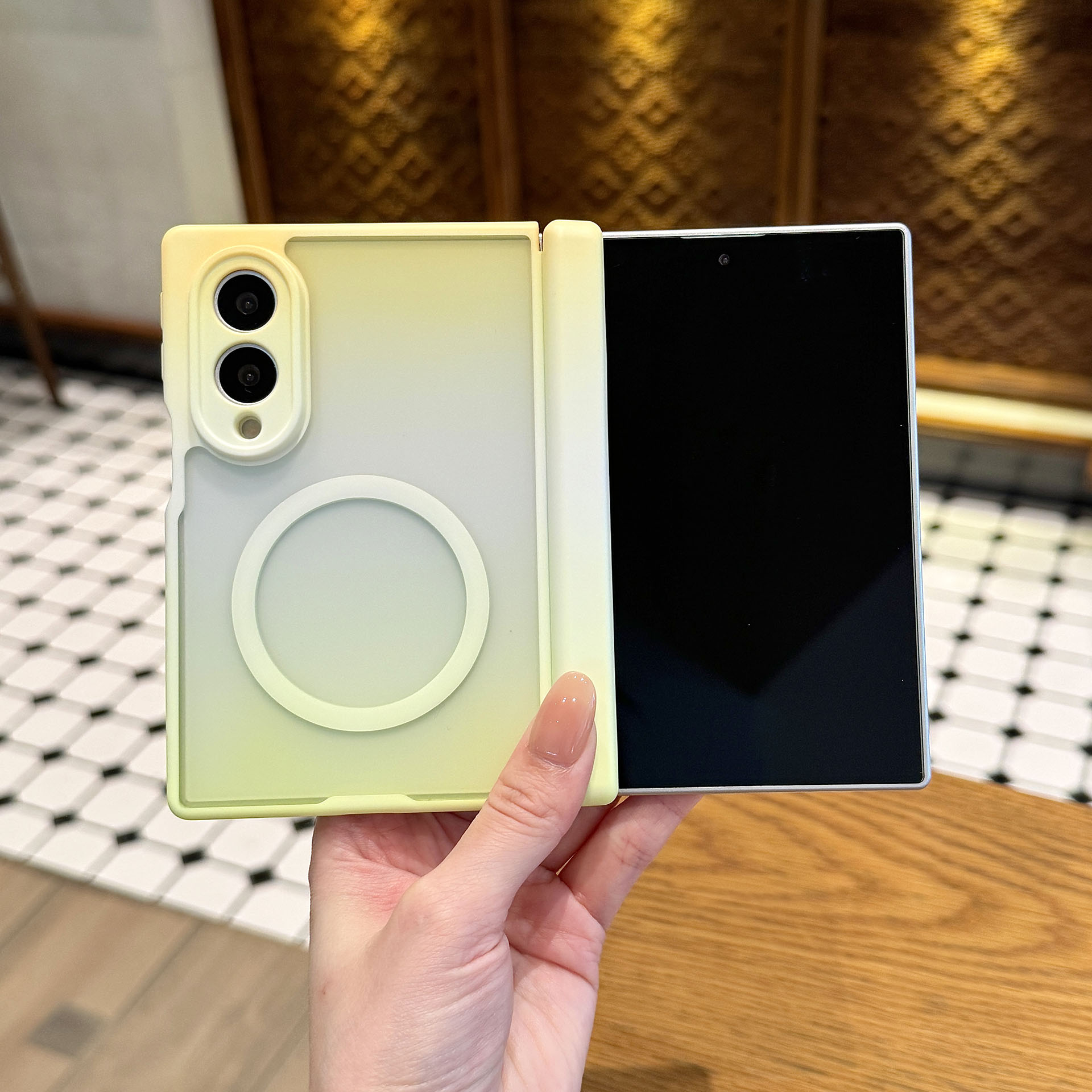 Wysokiej jakości modne etui na – Gradient Color Case recenzja i cena