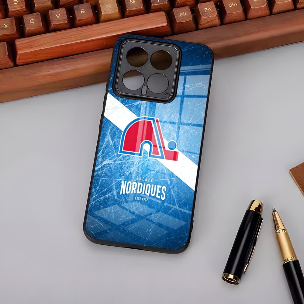 Etui na telefon z logo Q-QueBe – Phone Cases Quebec recenzja i cena